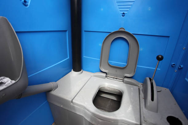 Best Portable toilet rental cost  in Strasburg, CO